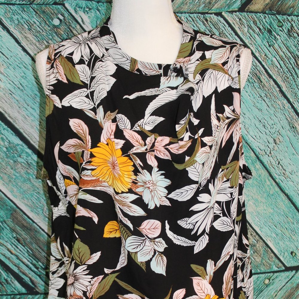 Coco and Carmen Floral Tank